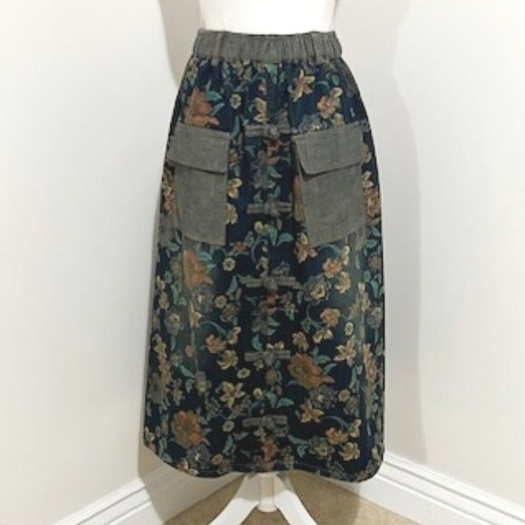 Max LuLu Floral Denim Jean Skirt Midi A-Line Vintage European Style One Size NWT - Picture 2 of 5
